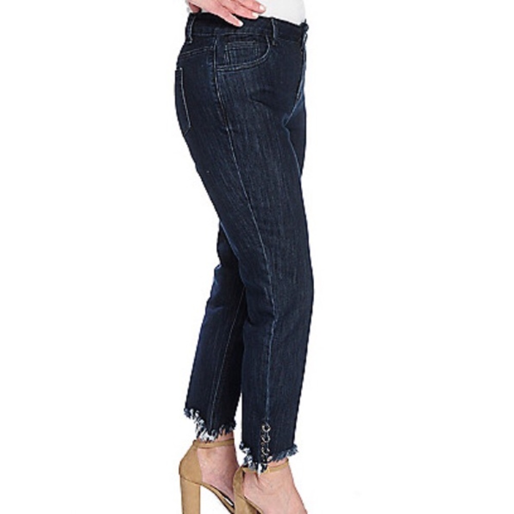 Raw Edge Ankle length Jeans